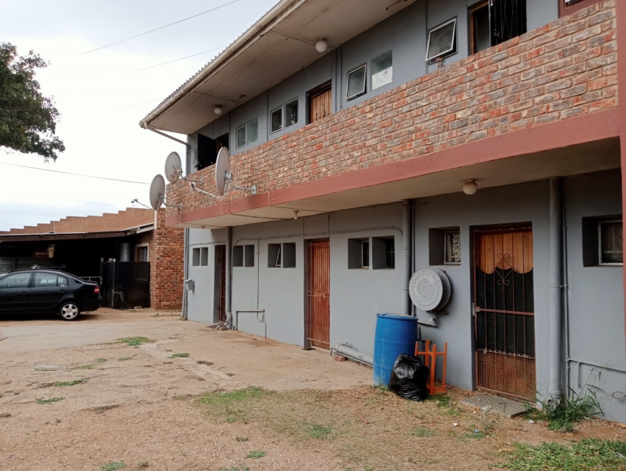 8 Bedroom Property for Sale in Retief Eastern Cape